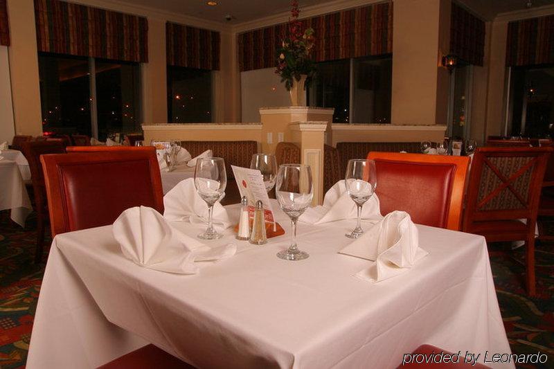 Hilton Garden Inn West Эдмонтон Ресторан фото